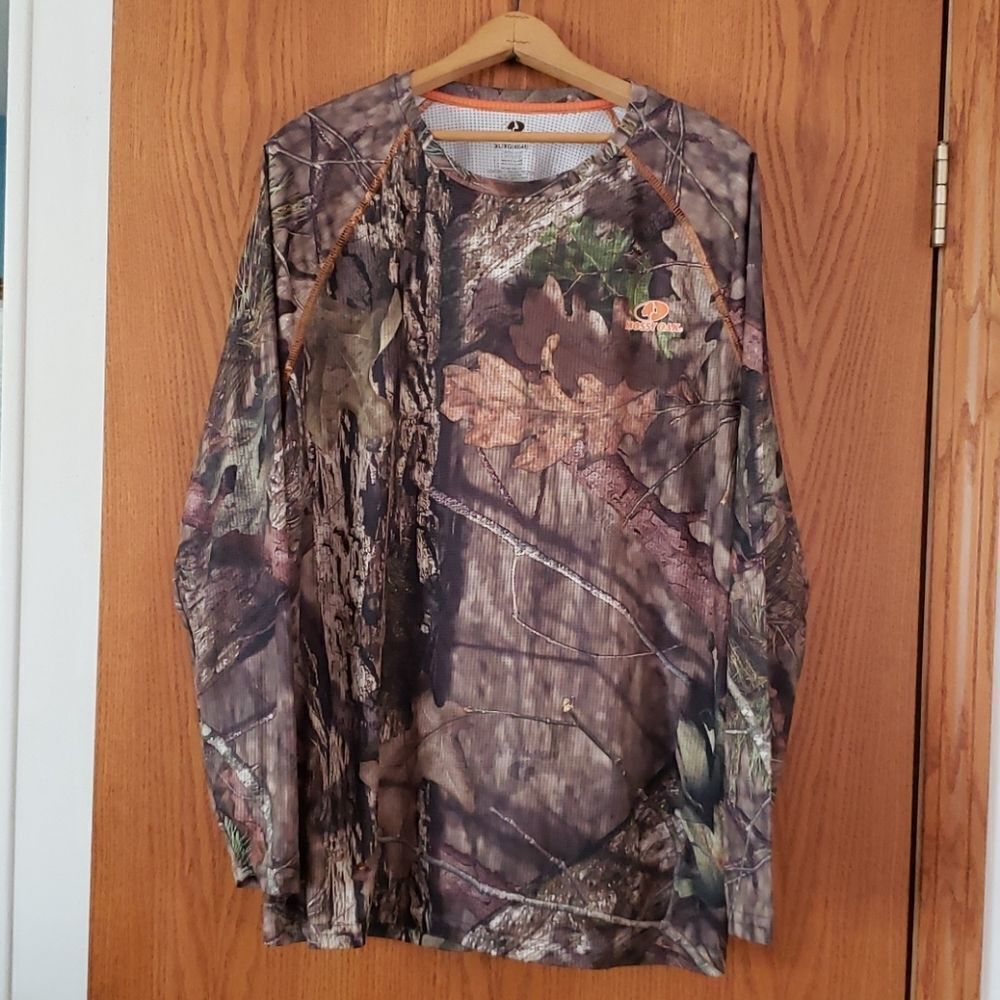 NWOT Mossy Oak Camouflage Long Sleeved Shirt Sz XL